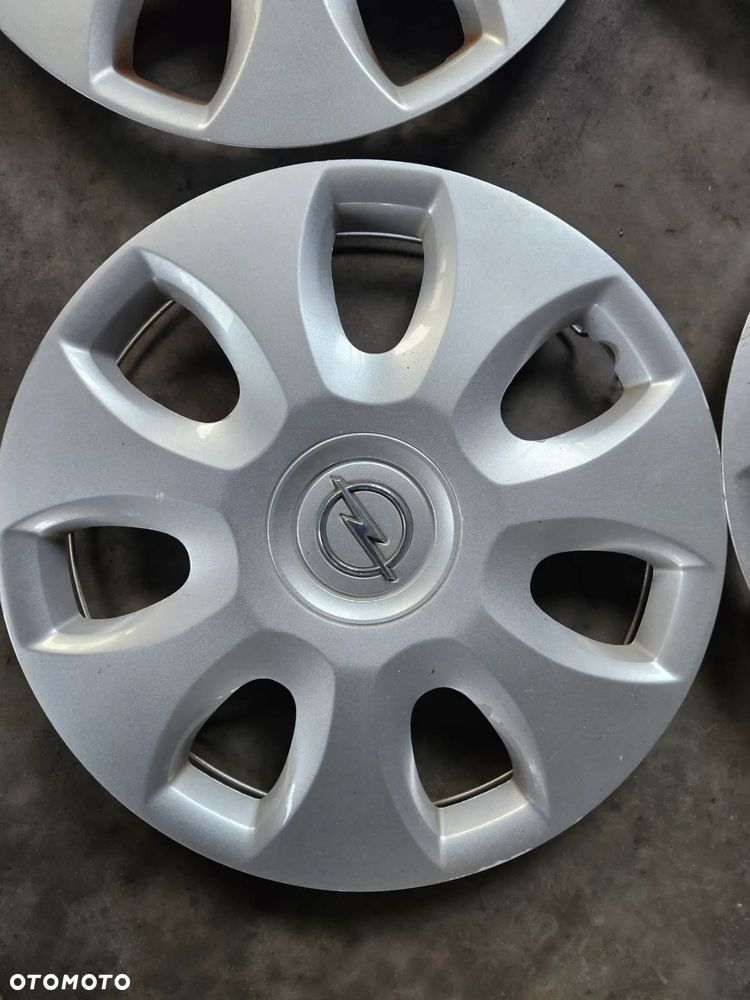 Opel Corsa D kołpak koła ,,15'' 4szt. - 2