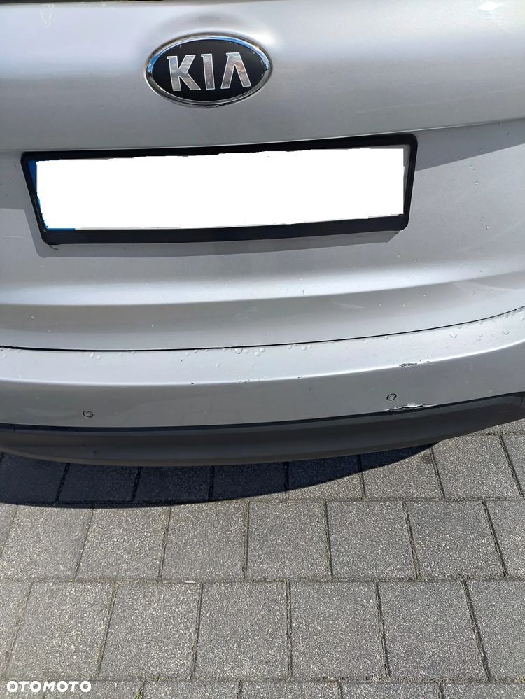 Kia Carens 1.7 CRDi L - 9