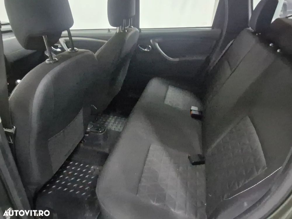 Dacia Duster 1.5 dCi 4x4 Laureate - 14