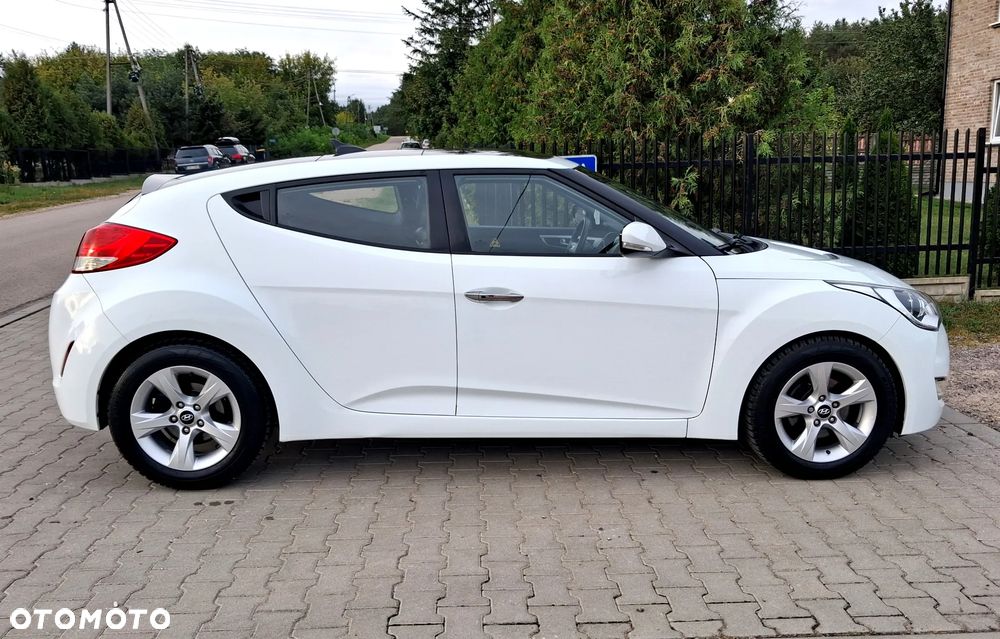 Hyundai Veloster 1.6 Premium - 6