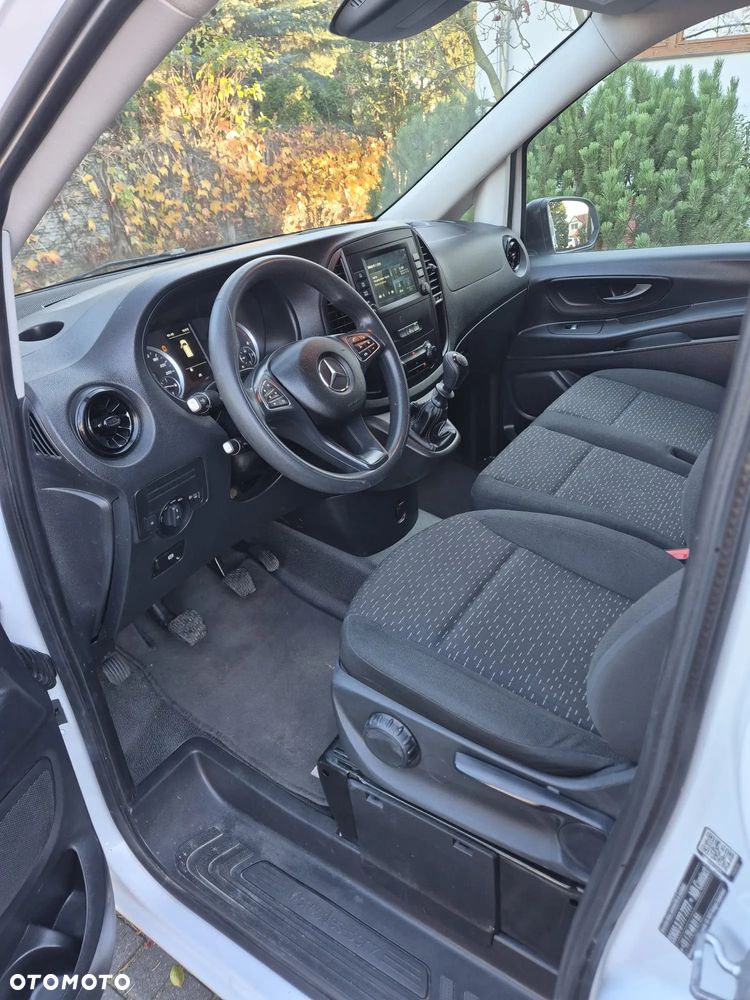 Mercedes-Benz Vito - 12