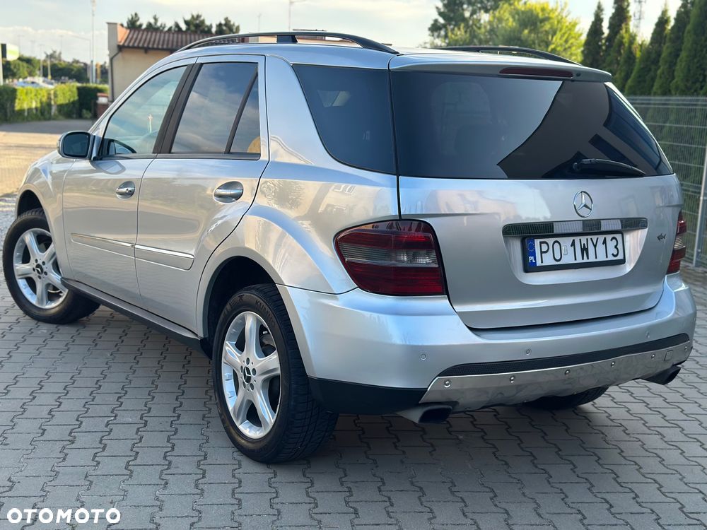 Mercedes-Benz ML 320 CDI 4Matic 7G-TRONIC DPF Edition 10 - 17