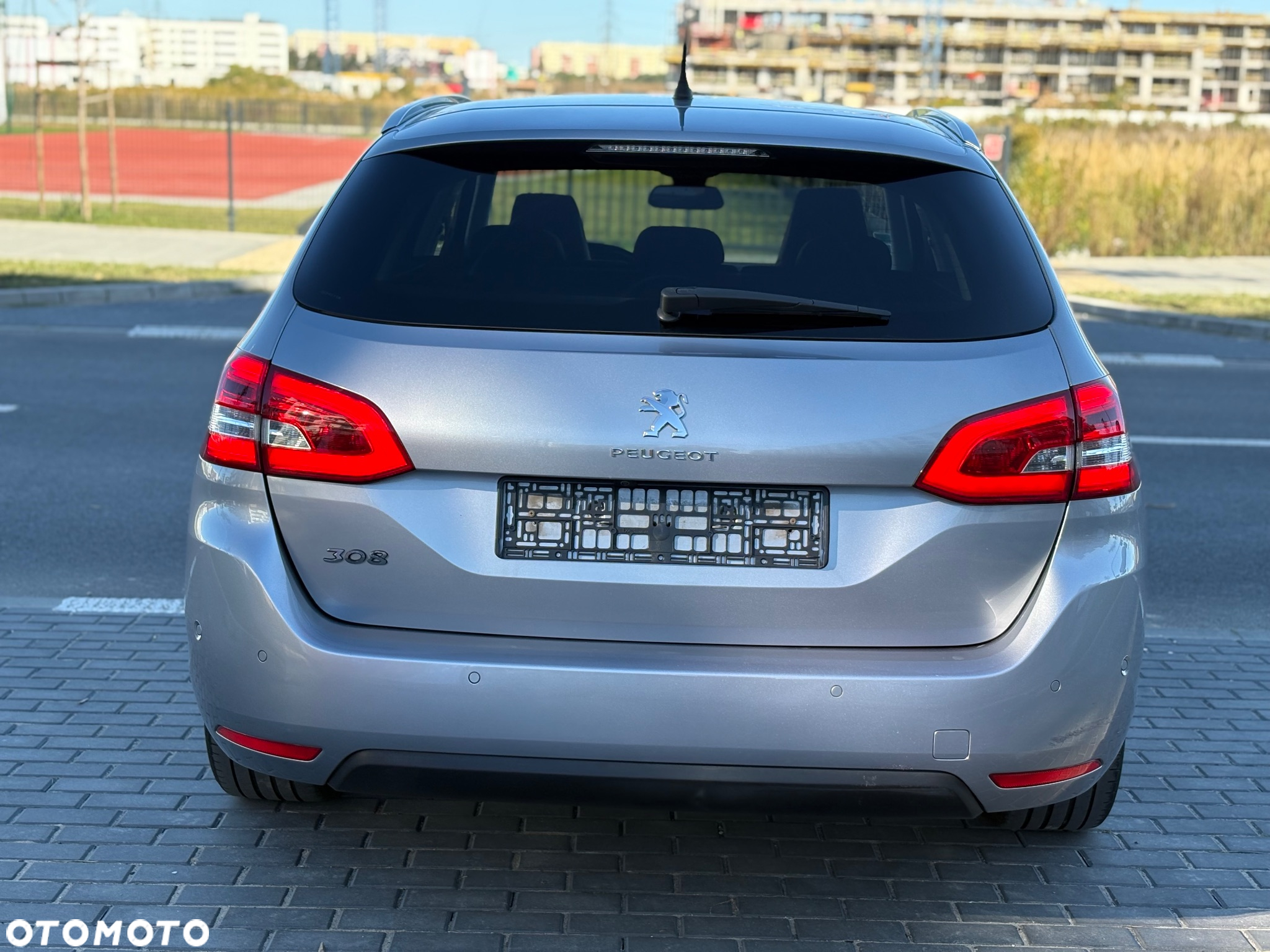 Peugeot 308 SW 1.5 BlueHDi Allure S&S EAT8 - 4