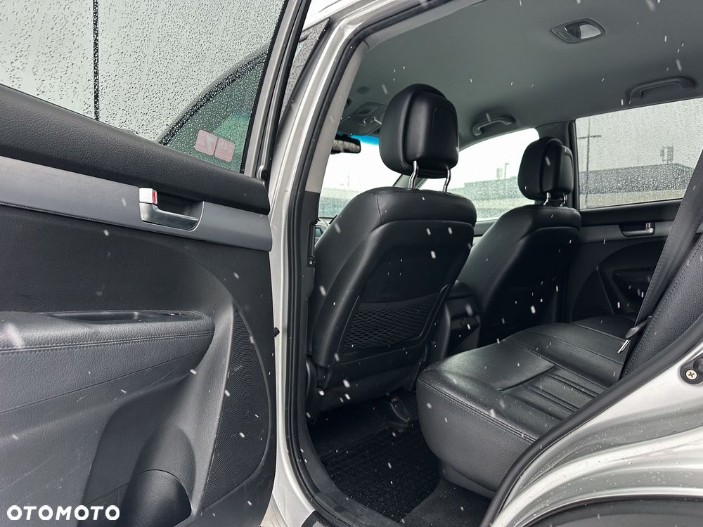 Kia Sorento - 16