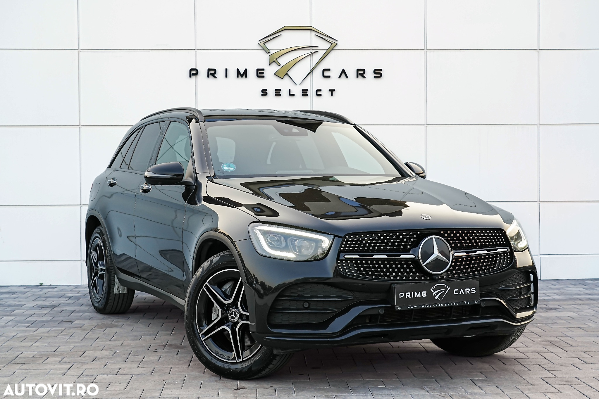 Mercedes-Benz GLC 200 4Matic 9G-TRONIC AMG Line - 13