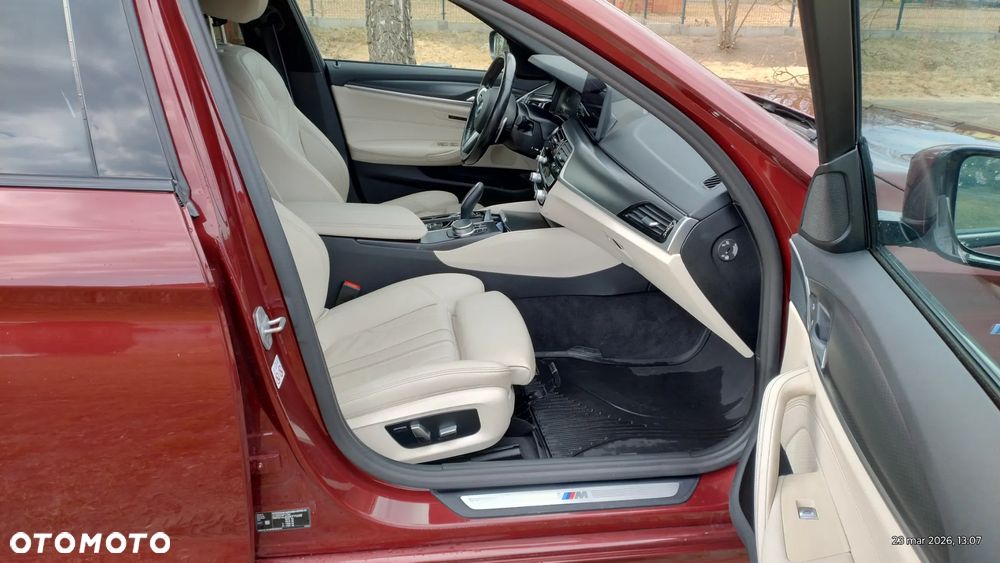 BMW Seria 5 530d xDrive M Sport Edition - 16
