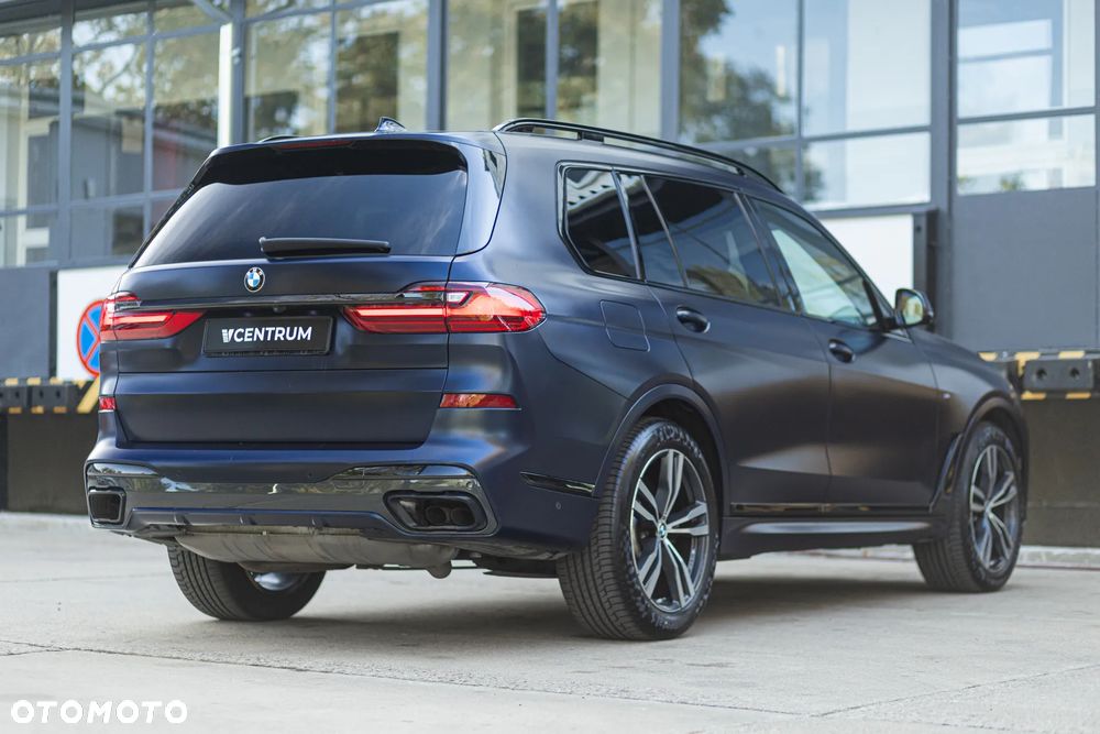 BMW X7 M50i sport - 10