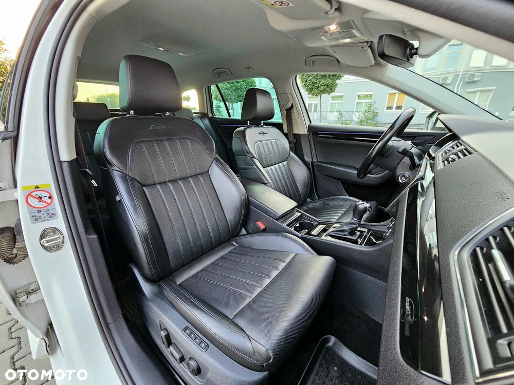Skoda Superb 2.0 TDI 4x4 DSG L&K - 30