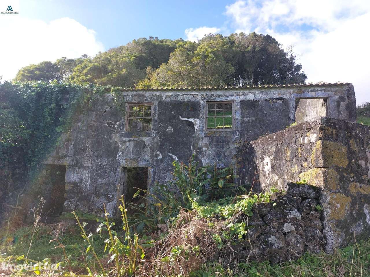 Ruina com Potencial de construçao - Grande imagem: 2/30