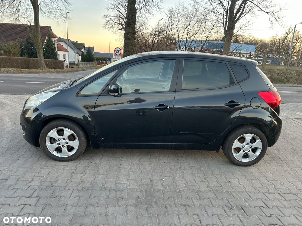 Kia Venga - 7