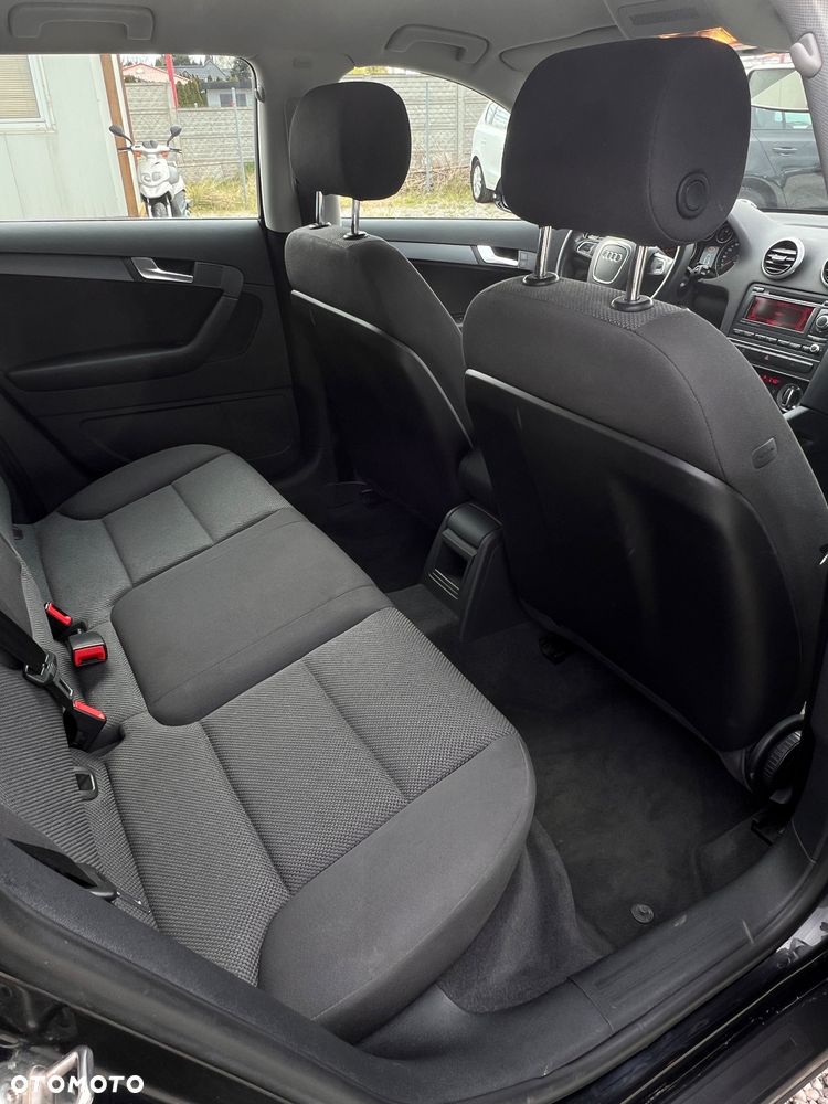 Audi A3 Sportback 1.8 TFSI Attraction - 10