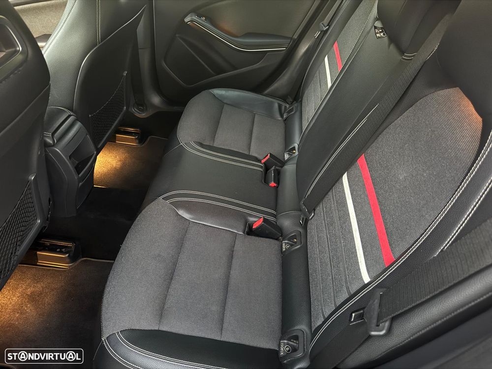Mercedes-Benz A 180 CDI (BlueEFFICIENCY) Urban - 16