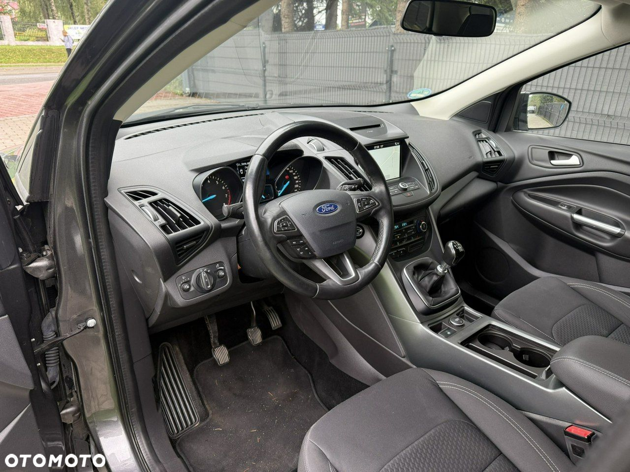 Ford Kuga - 7