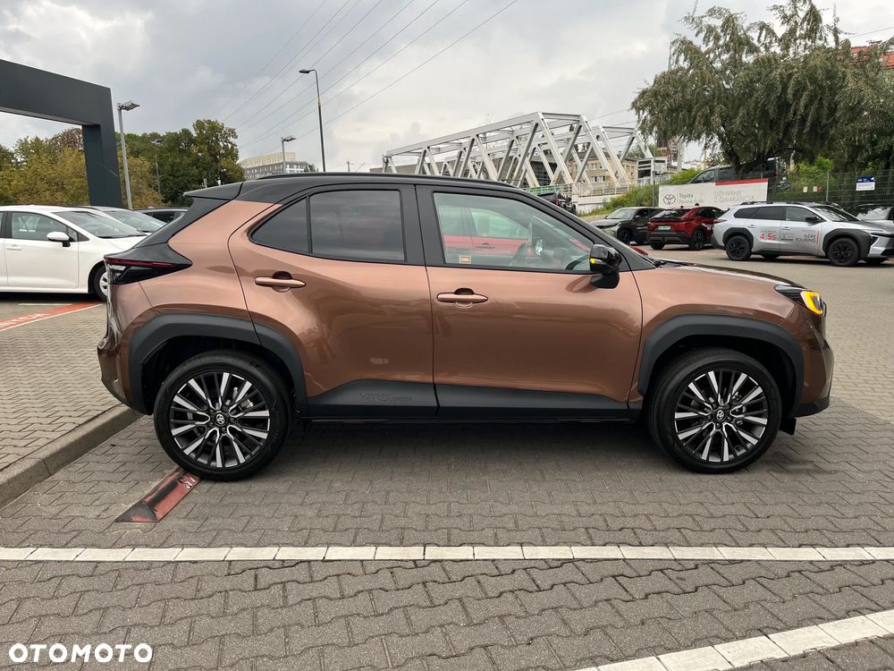 Toyota Yaris Cross Hybrid 1.5 Executive - 4