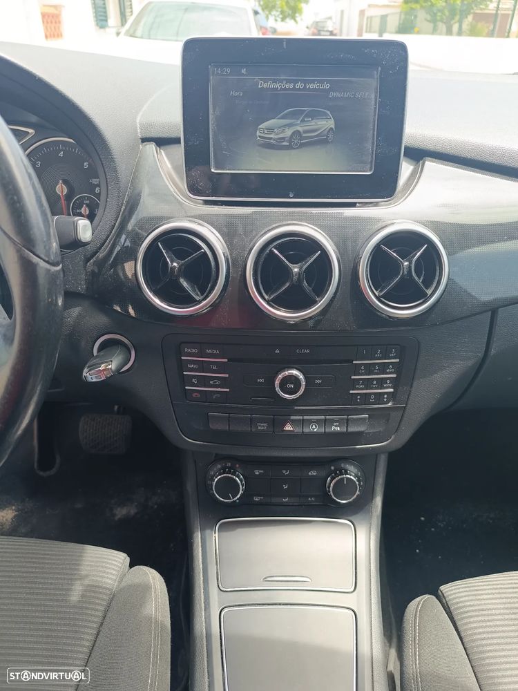 Mercedes-Benz B 200 (CDI) d 7G-DCT Urban - 3