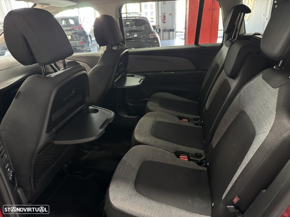 Citroën Grand C4 Spacetourer BlueHDi 130 Stop&Start EAT8 SHINE - 42