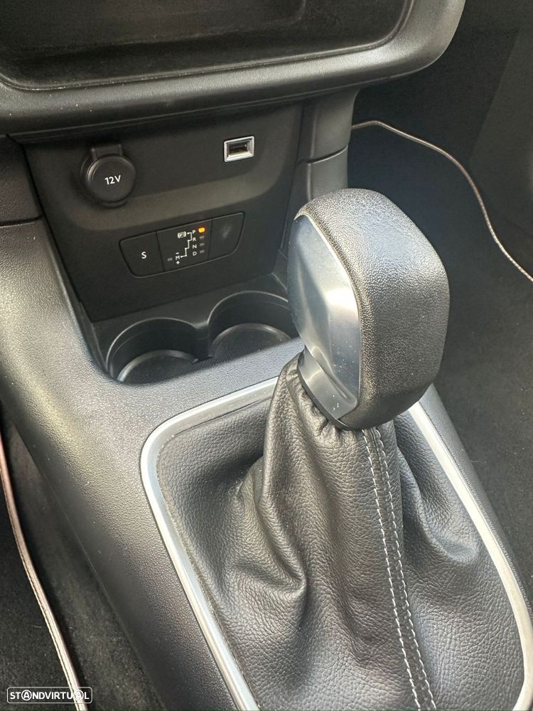 Citroën C3 1.2 PureTech Shine EAT6 - 9