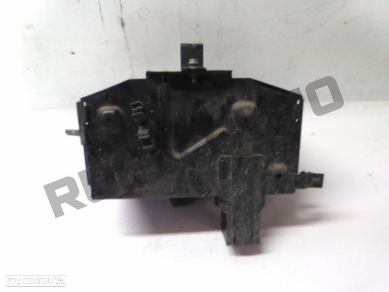 Caixa / Base De Bateria  Fiat Doblo I [2000_2010] 1.9 D - 2