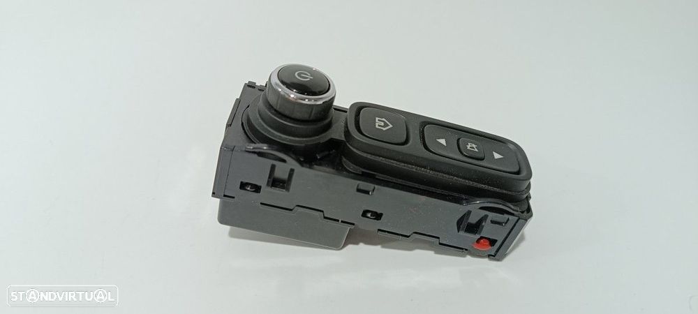 CONTROLE DO SISTEMA DE ÁUDIO / RÁDIO CD SMART FORFOUR ELECTRIC DRIVE (453.091) - 5