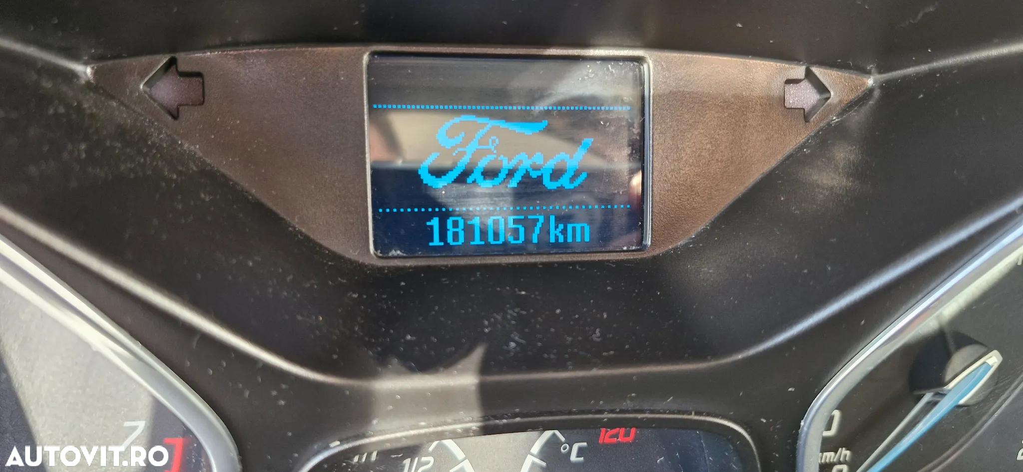 Ford Focus 1.0 EcoBoost Titanium - 13