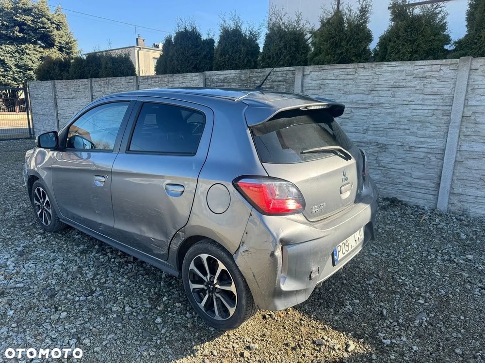 Mitsubishi Space Star - 12