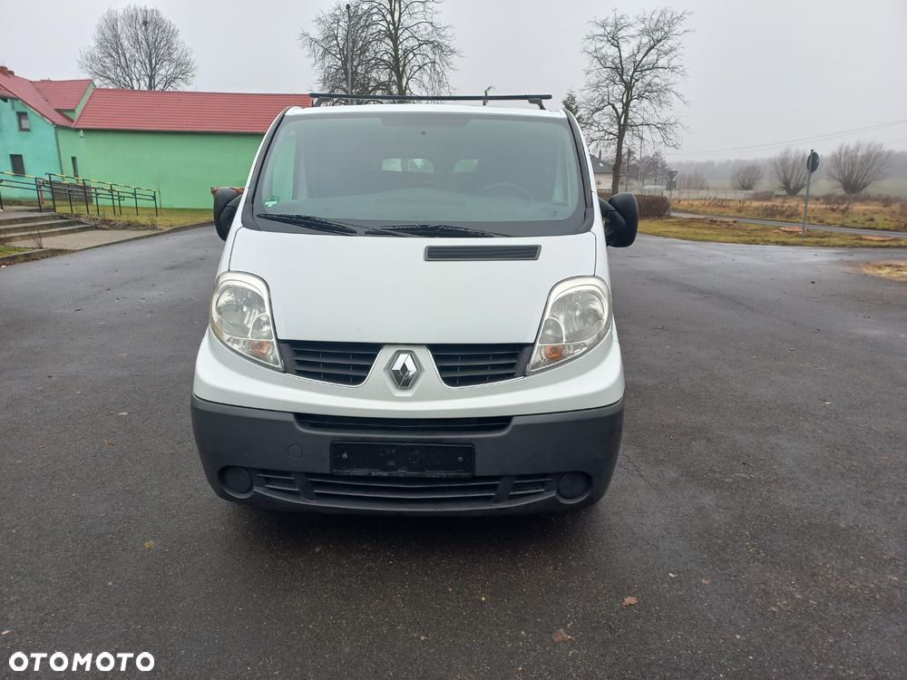 Renault TRAFIC - 10