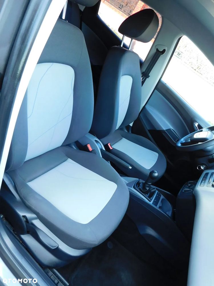 Seat Ibiza 1.2 12V Reference Salsa - 19