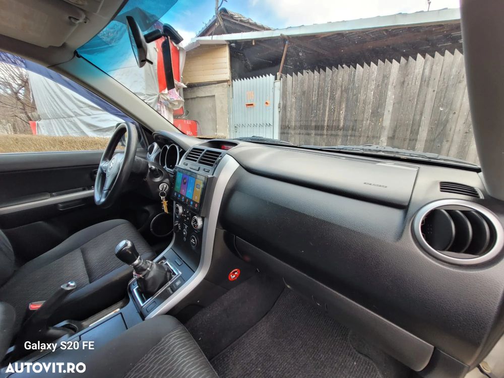 Suzuki Grand Vitara 1.9 DDIS Navi - 26