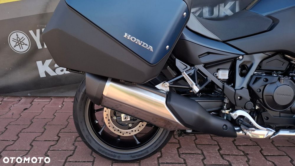 Honda NT - 10