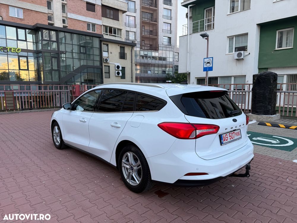Ford Focus 1.5 EcoBlue Start-Stopp-System Aut. ACTIVE DESIGN - 4