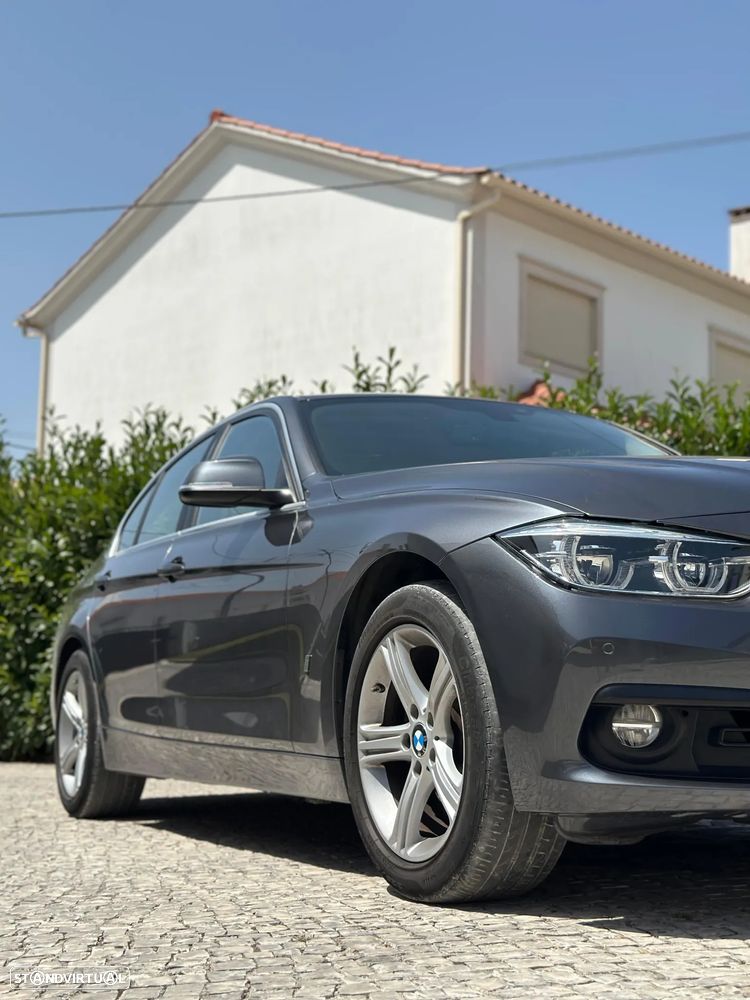 BMW 330 e iPerformance - 11