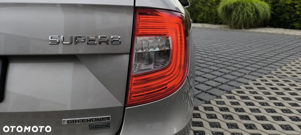 Skoda Superb 1.6 TDI Elegance Greenline - 40