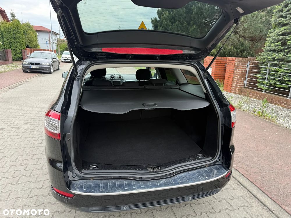 Ford Mondeo - 26