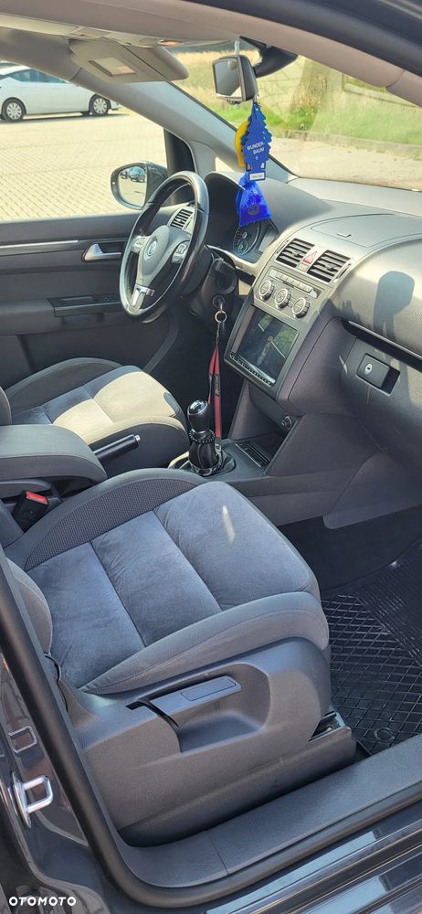 Volkswagen Touran 2.0 TDI DPF BlueMotion Technology Comfortline - 7