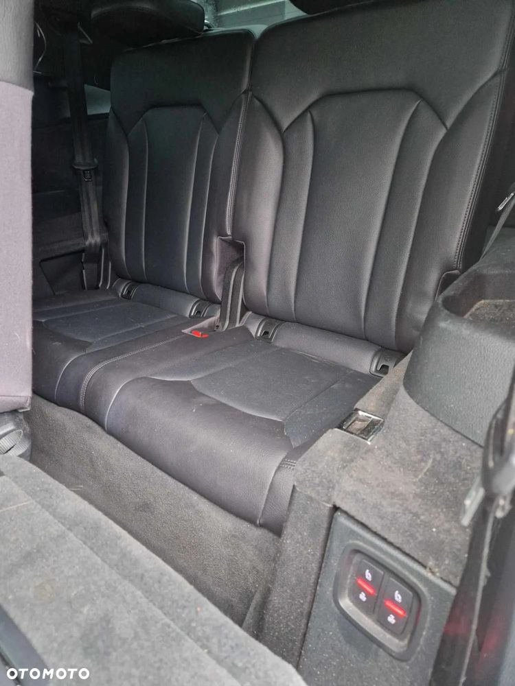 Audi Q7 3.0 TFSI Quattro Tiptronic - 18