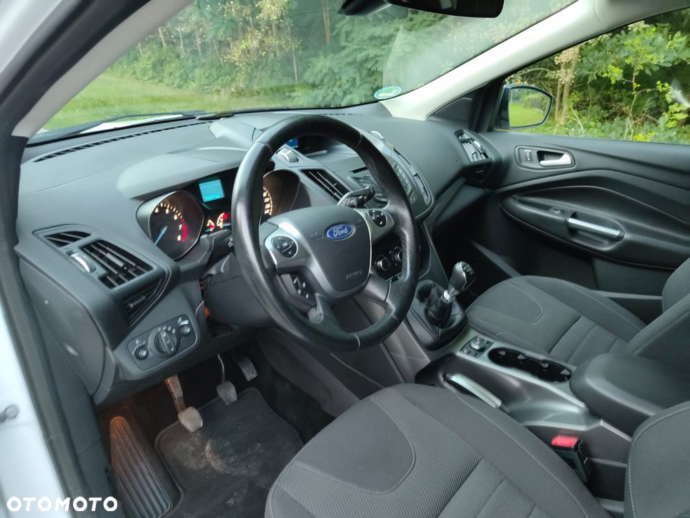 Ford Kuga 1.5 EcoBoost 2x4 Individual - 9