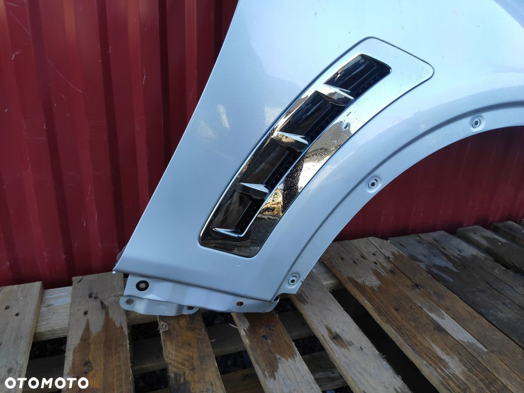 INFINITI FX30D BŁOTNIK PRAWY PRZÓD KOMPLETNY W KOLOR ORYGINAŁ IGŁA - 2
