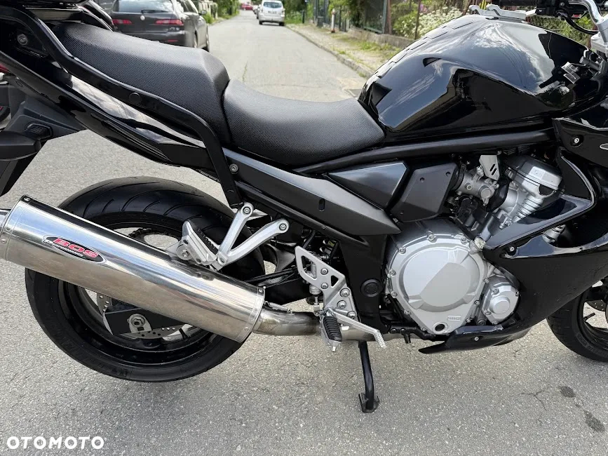 Suzuki V-STROM - 9