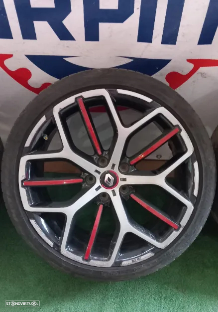 Jantes Renault Megane IV RS 245/35 R19 - 4