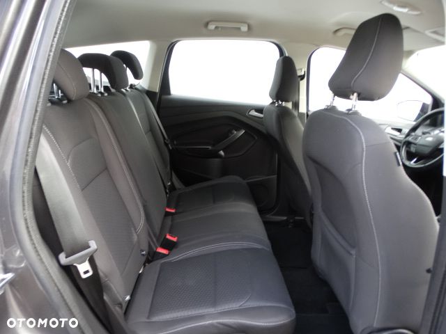 Ford Kuga - 16