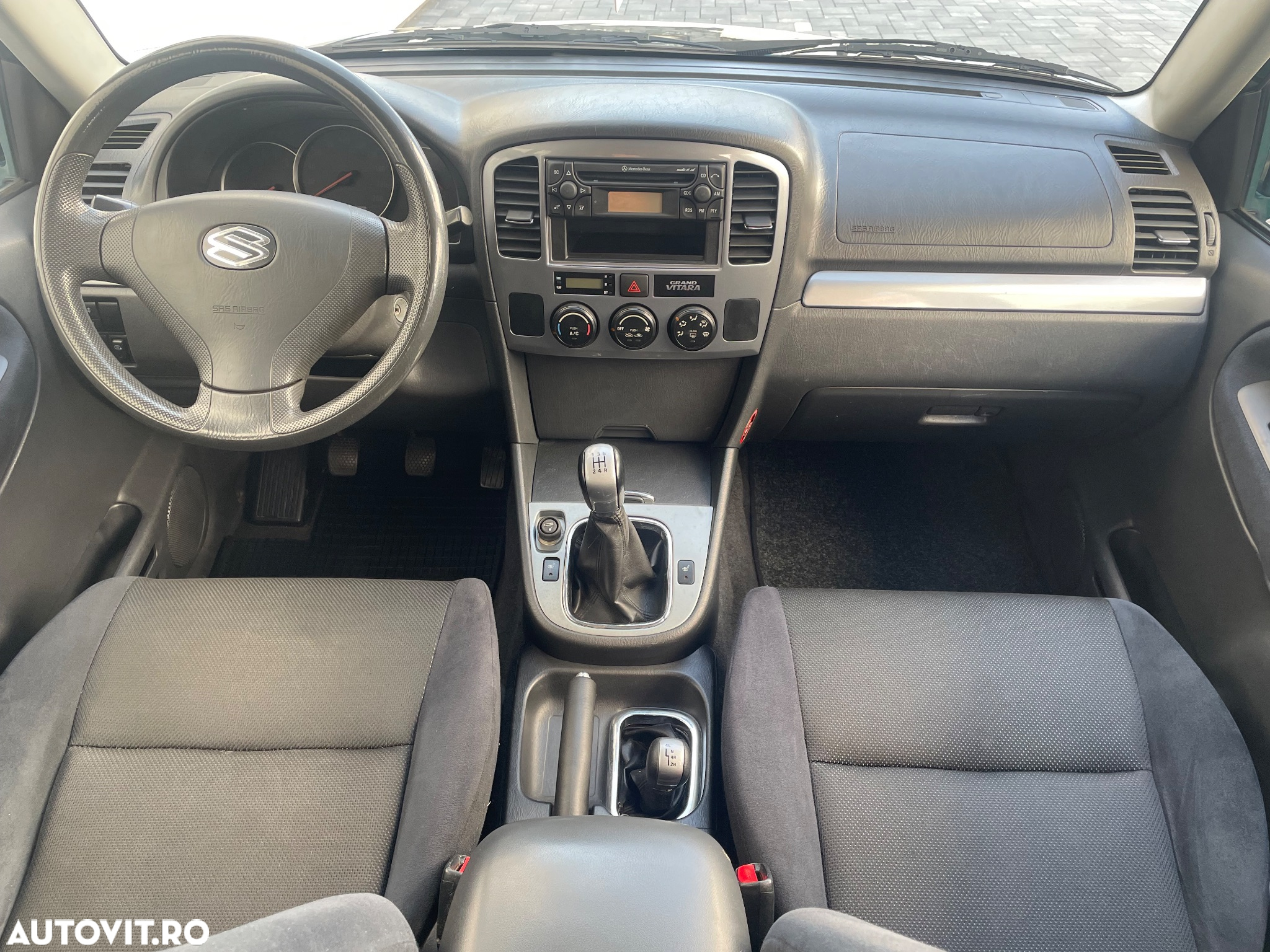 Suzuki Grand Vitara 2.0 Comfort - 6
