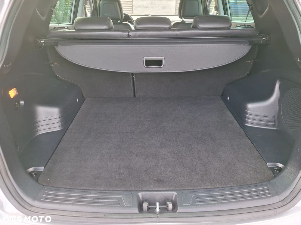 Hyundai ix35 1.7 CRDi 2WD blue Finale Silver - 33