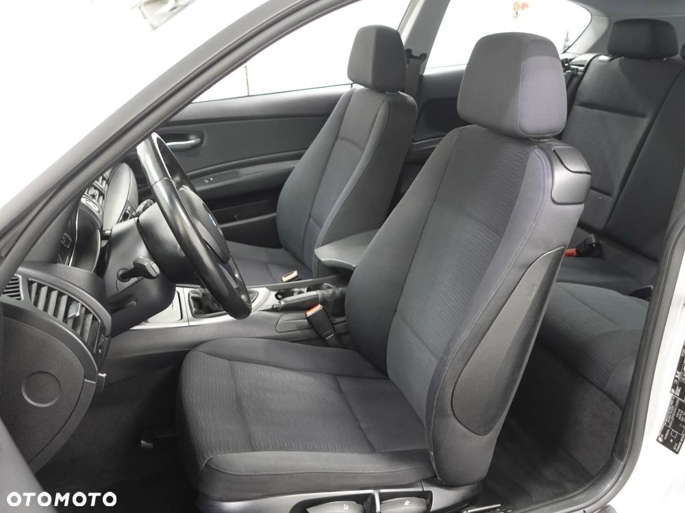 BMW Seria 1 118i - 19