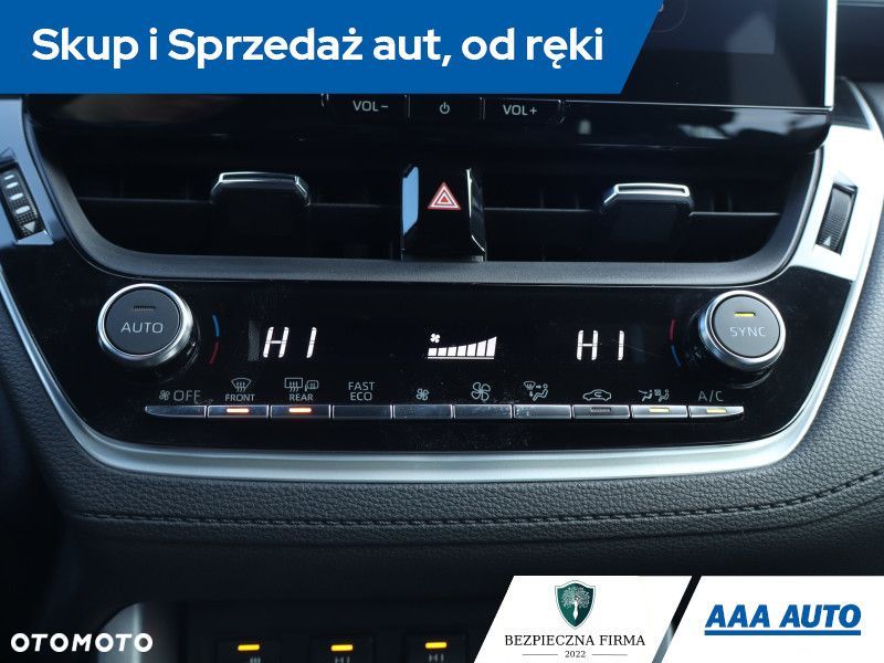 Toyota Corolla Cross - 15