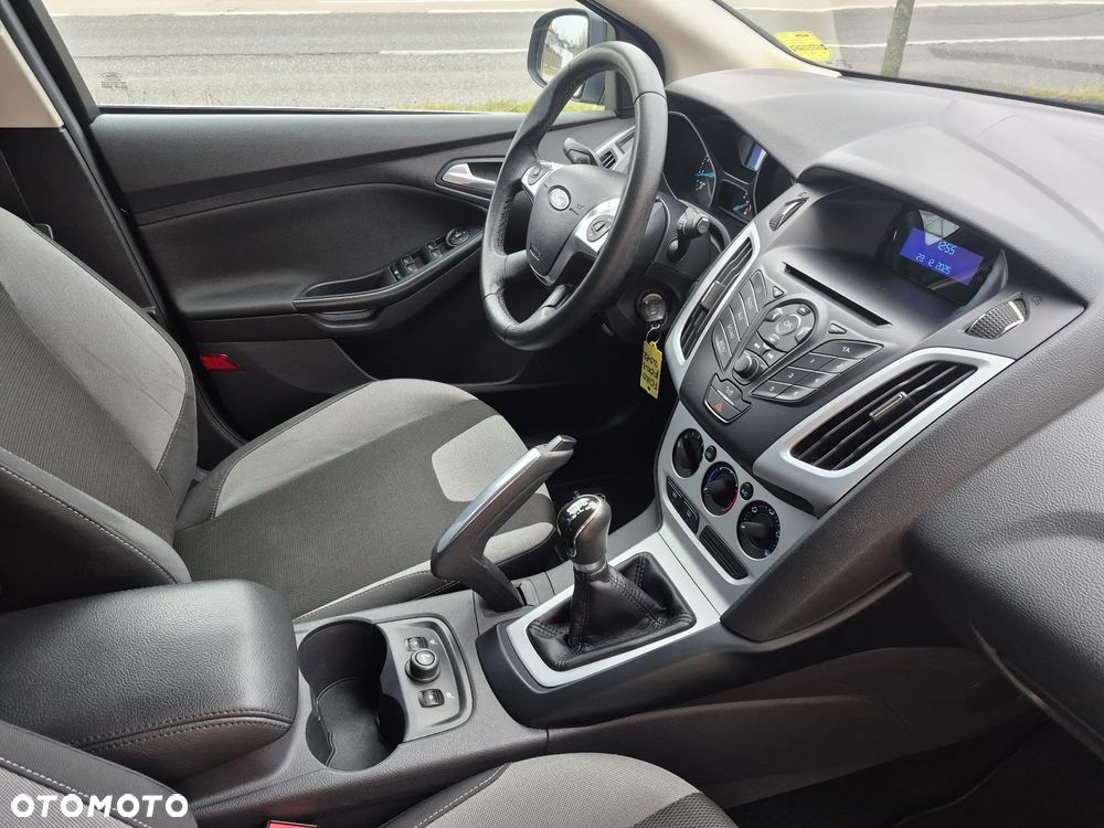 Ford Focus 1.6 TI-VCT Champions Edition - 38