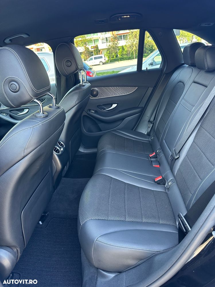 Mercedes-Benz GLC 250 4MATIC 9G-TRONIC - 9