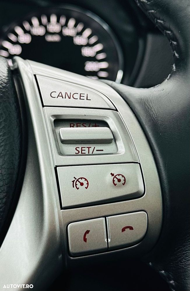 Nissan Qashqai 1.2 DIG-T N-Vision - 26