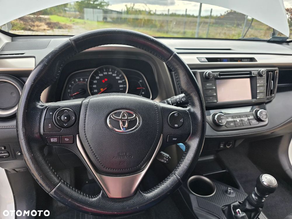 Toyota RAV4 2.0 D-4D Premium - 15