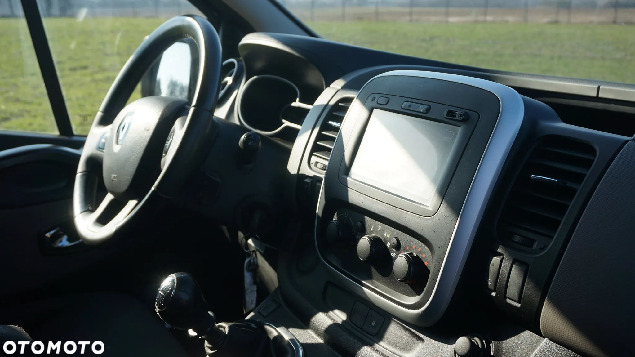 Renault Trafic - 14