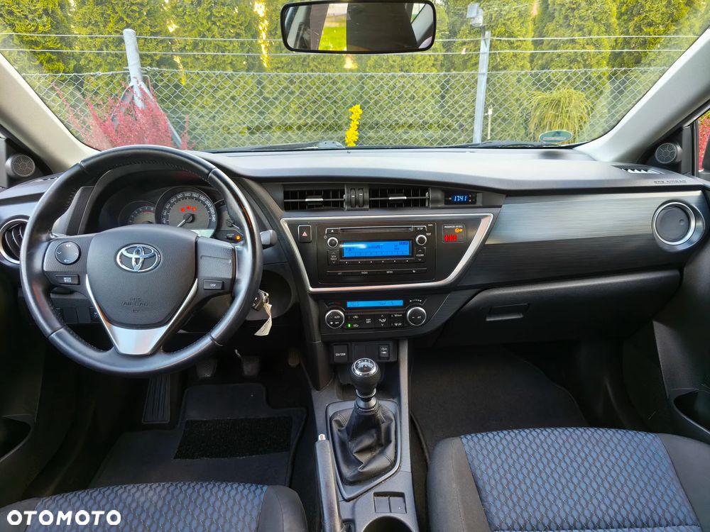 Toyota Auris 1.33 Dual-VVT-i Cool - 19